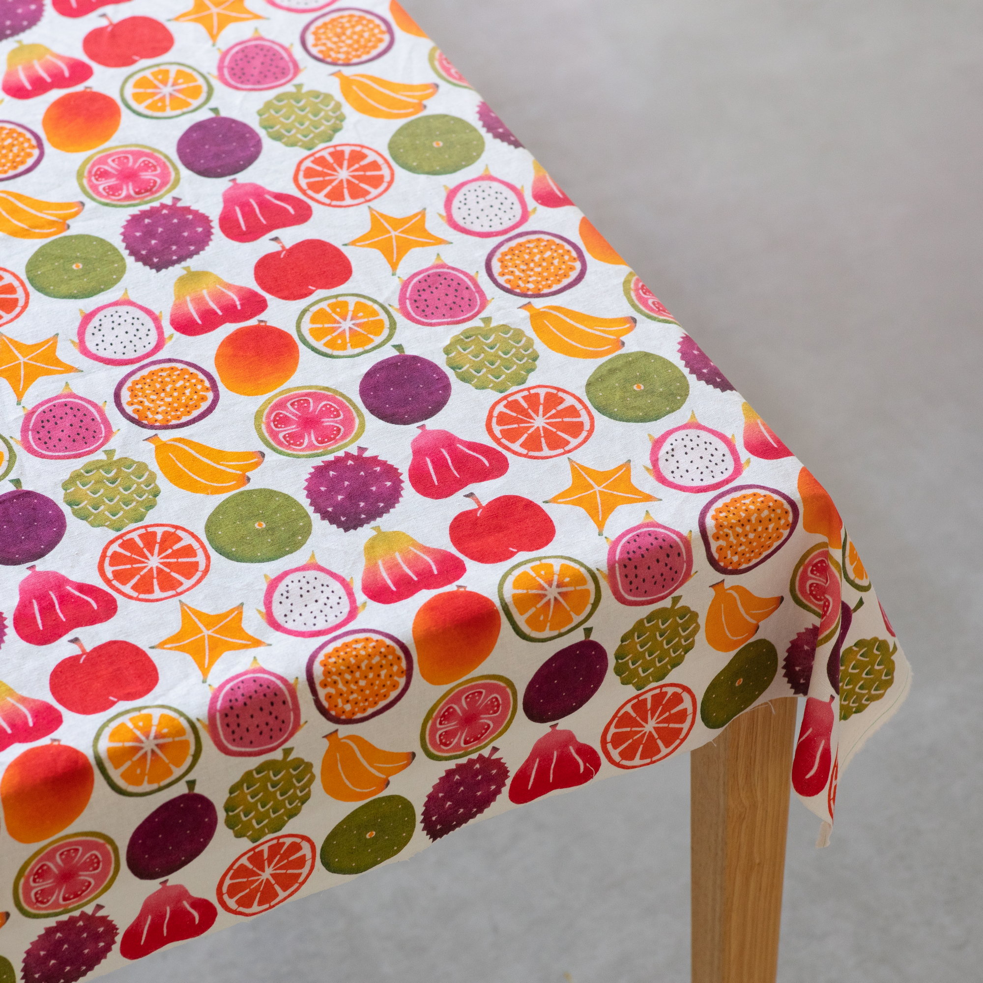 Read more about the article テキスタイル「トロピカル＊フルーツ」　Textile “Tropical*Fruits”